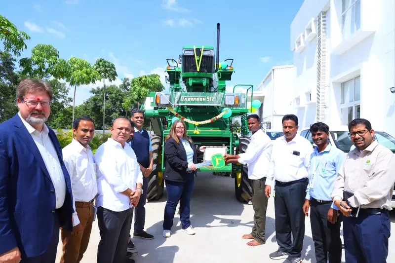 A tractor handover